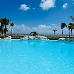 Studio balcon vue mer Ti punch kaz Manganao, piscine et plage