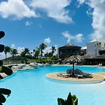 Studio balcon vue mer Ti punch kaz Manganao, piscine et plage